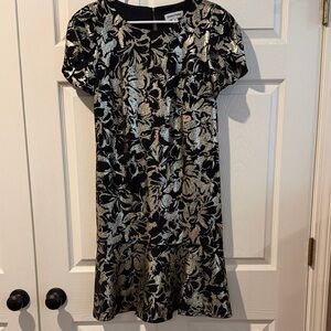 Metallic Floral Black & Gold Short-Sleeve Dress